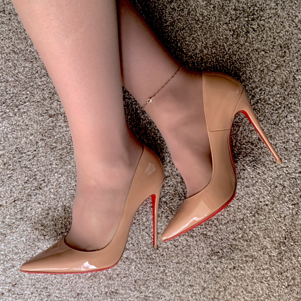 Used in Great Condition Christian Louboutin‘s So Kate Patent Nude Size 41 - Picture 13 of 14